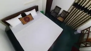 Dilhar resort and Sea point - Batigama