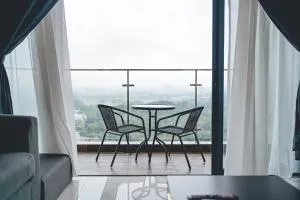 Tranquil Sea View Danga Bay 3BR 6pax by Our Stay - Tampoi Village