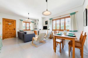 Chalet Mayor Zenia Beach