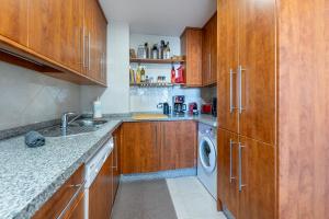 Green Hills Chic 3 Bed Apt Elviria, Marbella