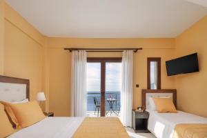 Deluxe Room with Balcony and Sea View  room in Costa Smeralda