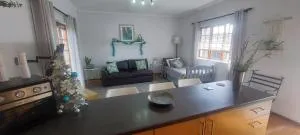 Grey-door cottage Number1 - Glendinningvale