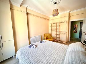 Modern and Chic Downtown House