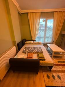 Modern and Chic Downtown House