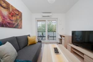 Apartment Legnicka Wroclaw with PARKING by Renters