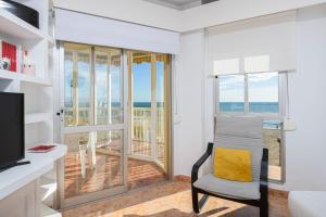 Great Location and Frontal Sea View Fuengirola