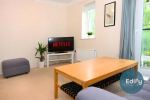 City Centre, Sleeps 8, Free Parking
