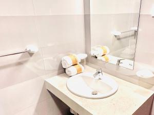 Joansa Luxury Beachfront Apartment