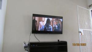 Cozy, quiet 1 bedroom 2A near Beach near US Embassy