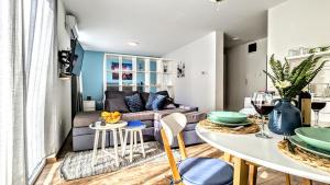 Blue Lagoon 150m-2 minuta hoda od centra, mogucnost za parking-apartmani-nsmilos