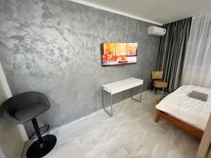 Central Charm: Accessibility