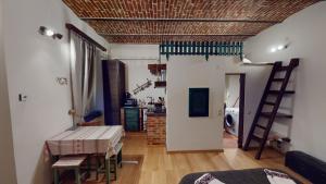 Folkloric loft - Ulita Romaneasca (green)