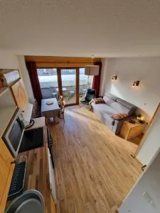 Appartement 4 personnes 32m2 Au pied des pistes- WiFI- Balcon Sud- Chamrousse 1650