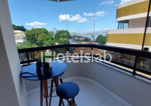 C190 Apartamento top com vista para o mar em Canajurê