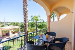 Atalaia Sol Aparthotel - tennis & heated pool in winter