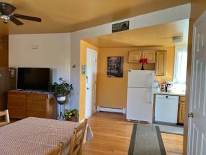 Beautiful 2-Bedroom, 2-Bath Townhouse