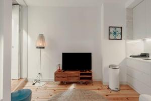 Cristelo 1 Bed next to River