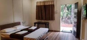 Aaryan Beach Resort - Ānjarle