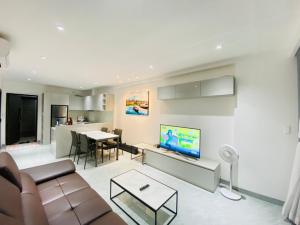 Muong Thanh My Khe Beach Apartment Da Nang