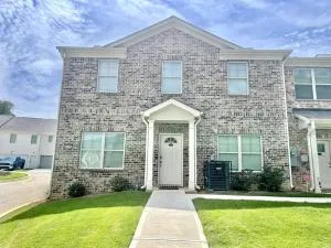 The Aristocrat's Abode - جونزبورو