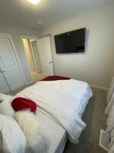 Holiday_Comfort - Port Colborne