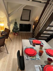 Charmant duplex privatisé, climatisé, 2 chambres