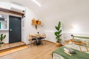 Varriale house ecogreen parking free per small car