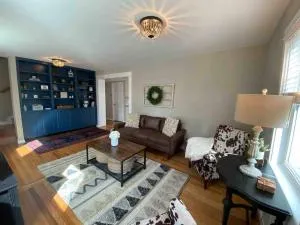 The Cottage @ Afton Mountain- Close to Wineries! - 斯汤顿