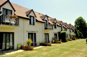 Hotels Logis Le Relais De Pouilly : photos des chambres