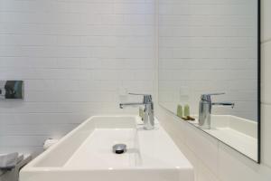 Athens Trikoupi Suite D1