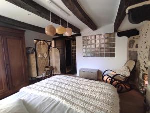 Maisons de vacances La Ville Es Riez Gite au pressoir : photos des chambres