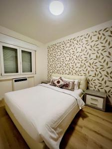 Two-Bedroom Deluxe Apartment