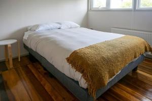 A orilla del rio, depto 2D1B