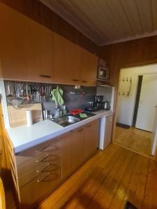 Idyllic vacation home near lake: nature&fireplace