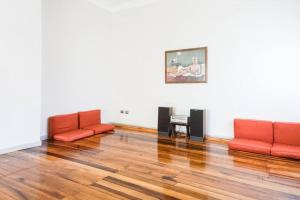 Estudio a orilla de Rio