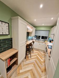 Shirleys Place
