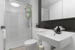 Melbourne CBD Water Views WiFi Netflix