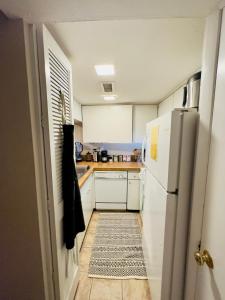 HiFi Sound & Comfort - Uptown Dallas 2-story loft