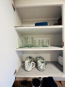 HiFi Sound & Comfort - Uptown Dallas 2-story loft