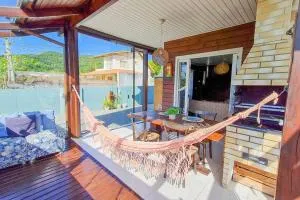 Casa de praia ampla e confortável em Governador Celso Ramos - Caieira