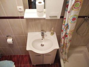 Apartments by the sea Tisno, Murter - 22006