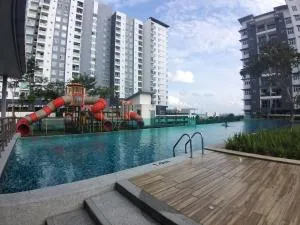 New Vacation Homestay @Forest Valley - Kampong Sungai Pening