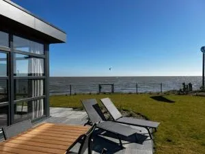 Enkhuizer Strand Chalet Meeresrauschen Erste Reihe mit Zaun Haus Nr 249 - Andijk