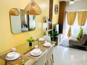 Chic and Cozy 1BR Shore 3 by SMDC near MOA
