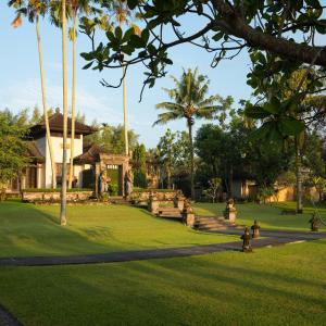 Jalan Goa Gajah, Tengkulak Kaja Ubud, Gianyar Bali 80571, Indonesia.