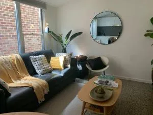 Glenridge, a private apartment set in the bush - Unanderra