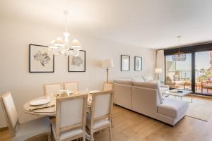 Family apartment in Malaga next to the beach