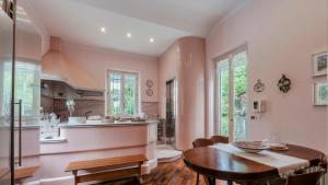 VILLA LIBERTY ALBISOLA 6&2, Emma Villas