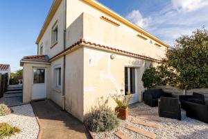 Maisons de vacances Maison vue sur mer 50m plage : photos des chambres