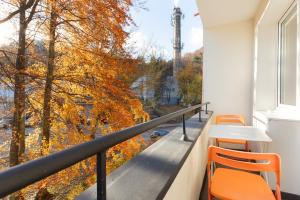 Oliwa Forest Apartment with Balcony by Renters